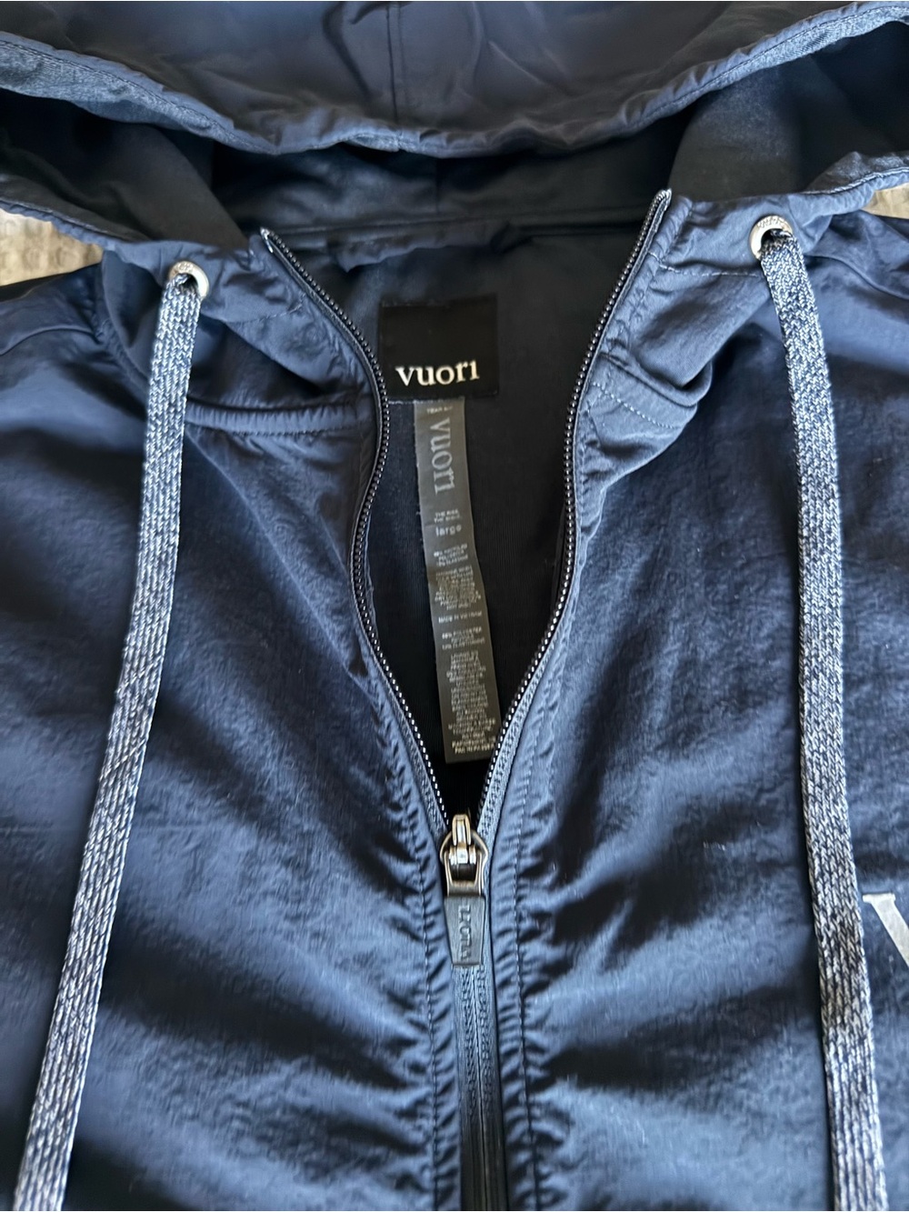 Like New Mens Vuori Sunday Element Jacket Navy Hooded Lightweight Zip Jacket - Picture 6 of 10
